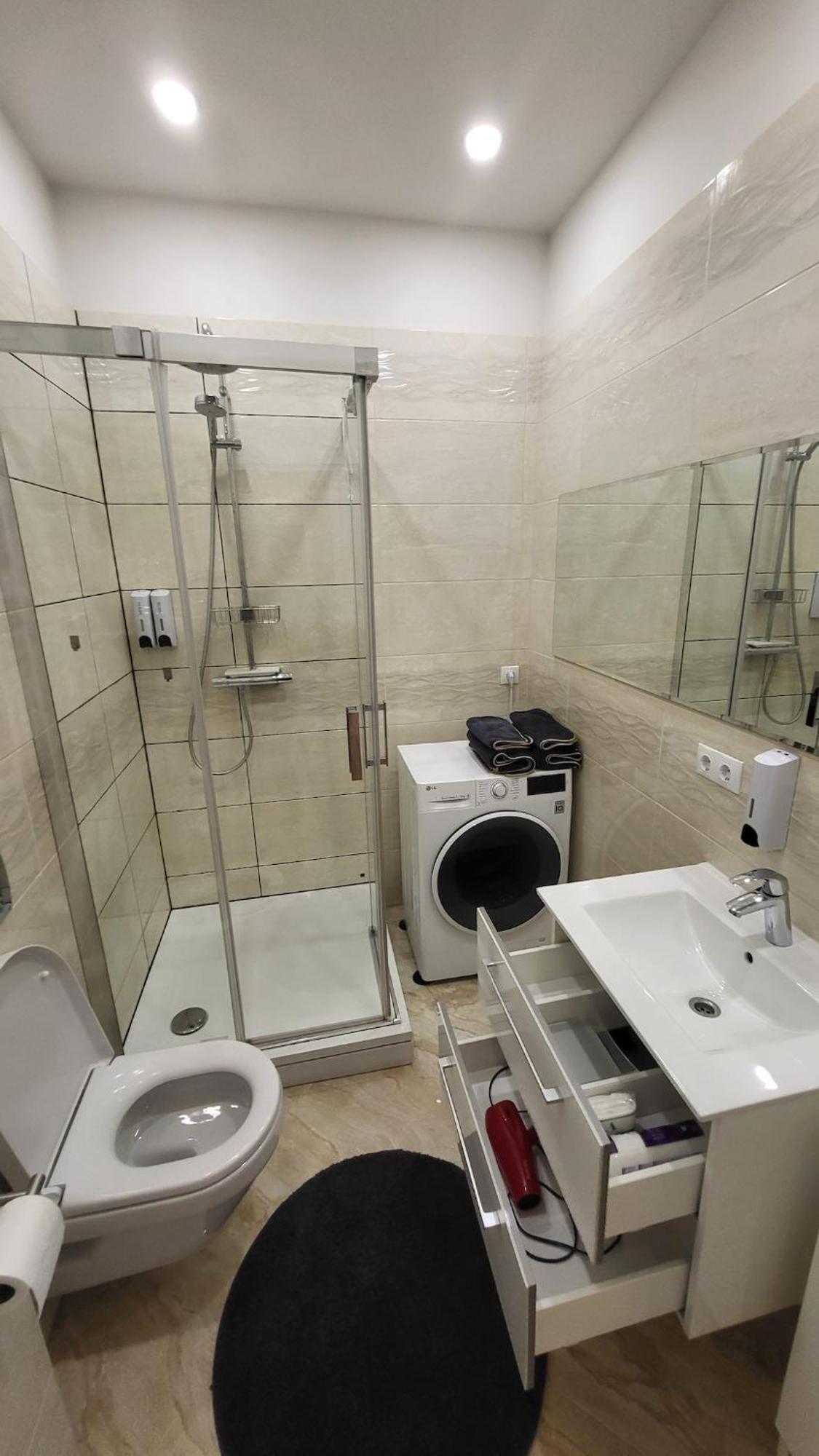 Peace Bear Residence, Self Check-in Leilighet Riga